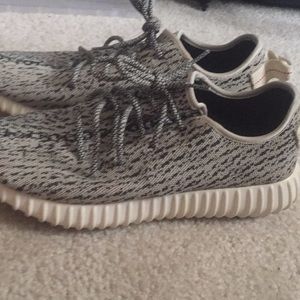 Yeezy boost 350 turtle doves